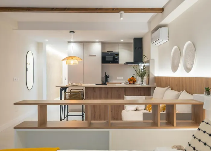 1ª Linea De Playa, Estudio Nuevo Pareja * Фуэнхирола