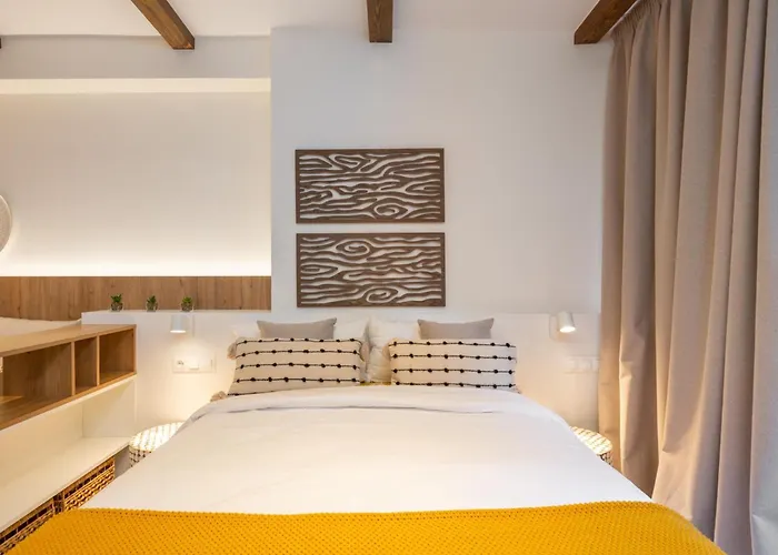 1ª Linea De Playa, Estudio Nuevo Pareja