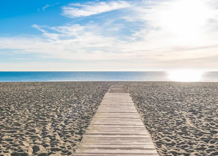 1ª Linea De Playa, Estudio Nuevo Pareja 푸엔히롤라